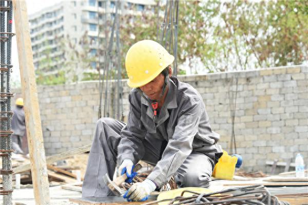 “新基建”提速！三亚加大力度推进充电基础设施建设